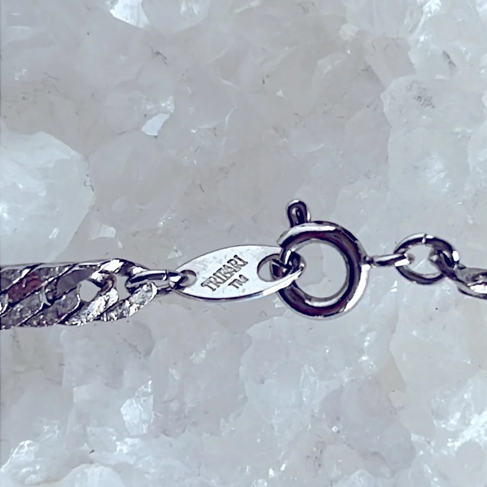 Trifari vintage Elegant Silver Chain Necklace - Picture 4 of 6